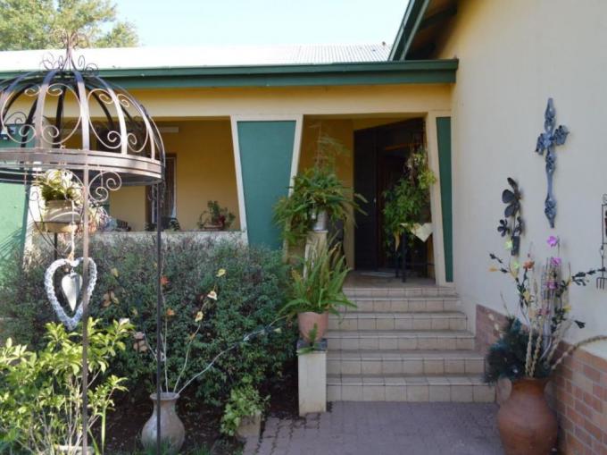 3 Bedroom House for Sale For Sale in Upington - MR651456