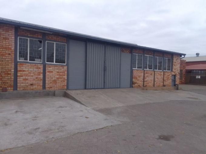 Commercial to Rent in Rustenburg - Property to rent - MR651483