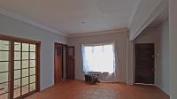 Informal Lounge - 20 square meters of property in Westdene (JHB)