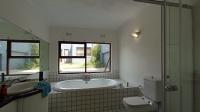 Main Bathroom - 9 square meters of property in Westdene (JHB)