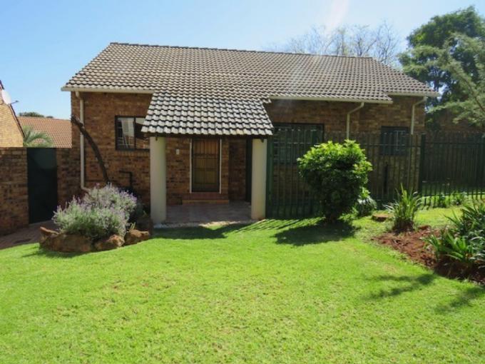 2 Bedroom House for Sale For Sale in Garsfontein - MR651742