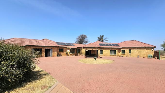 8 Bedroom House for Sale For Sale in Rietvlei View Country Estates - MR651887