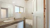 Bathroom 1 - 11 square meters of property in Amanzimtoti 