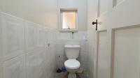 Guest Toilet of property in Amanzimtoti 