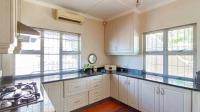 Kitchen - 15 square meters of property in Amanzimtoti 