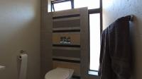 Bathroom 1 - 4 square meters of property in Witkoppen