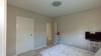 Bed Room 2 - 15 square meters of property in Witkoppen