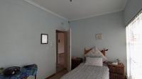 Bed Room 1 - 11 square meters of property in Edelweiss