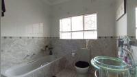 Bathroom 1 - 7 square meters of property in Edelweiss