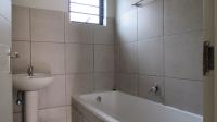 Bathroom 1 - 6 square meters of property in Protea Glen