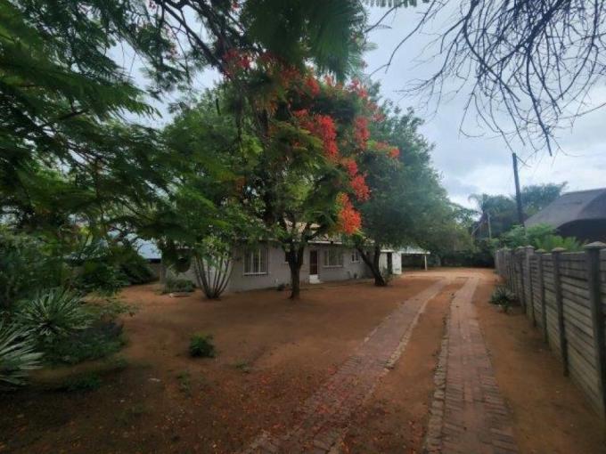 3 Bedroom House for Sale For Sale in Hoedspruit - MR652149