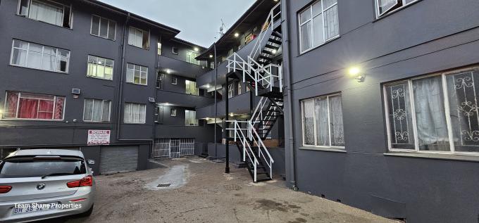 1 Bedroom Apartment for Sale For Sale in Bulwer (Dbn) - MR652169