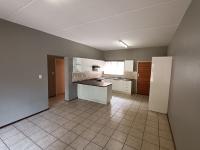 Lounges - 19 square meters of property in Weltevreden Park