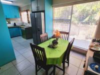 Dining Room of property in Uitsig