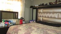 Bed Room 1 - 13 square meters of property in Protea Glen