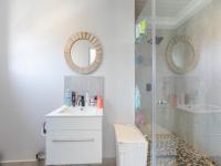 Main Bathroom of property in Parklands