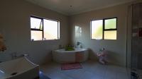 Bathroom 3+ - 22 square meters of property in Florida Park