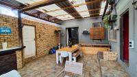 Patio - 49 square meters of property in Alberton