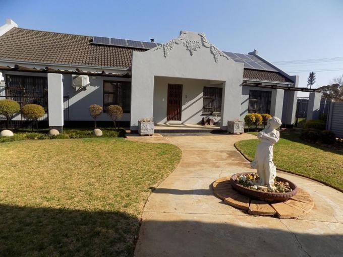 3 Bedroom House for Sale For Sale in Ventersdorp - MR652497