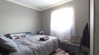 Bed Room 1 - 9 square meters of property in Summerset