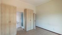 Main Bedroom - 17 square meters of property in Amanzimtoti 