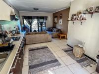  of property in Glenvista