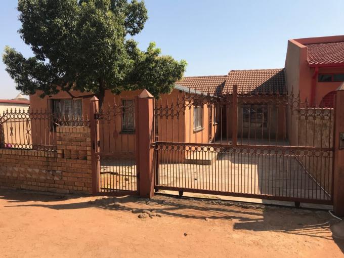 5 Bedroom House for Sale For Sale in Soshanguve - MR652812