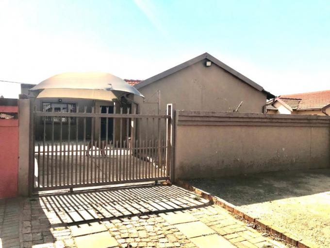 5 Bedroom House for Sale For Sale in Soshanguve - MR652813