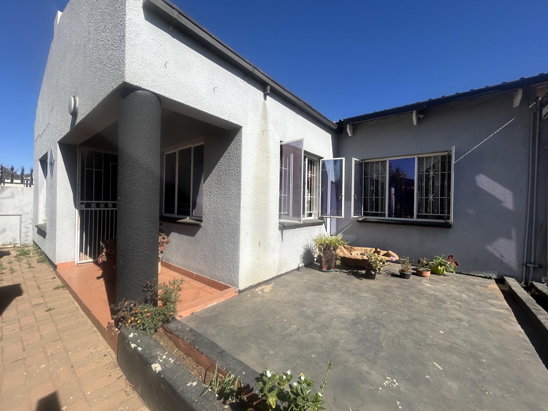  of property in Riverlea - JHB