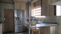 Kitchen - 13 square meters of property in Stretford