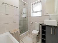 Main Bathroom - 6 square meters of property in North Riding A.H.