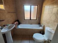 Bathroom 1 - 3 square meters of property in Heatherview