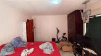 Bed Room 2 - 29 square meters of property in Silverglen