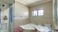 Bathroom 1 - 9 square meters of property in Silverglen