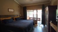 Main Bedroom - 31 square meters of property in Eldoraigne