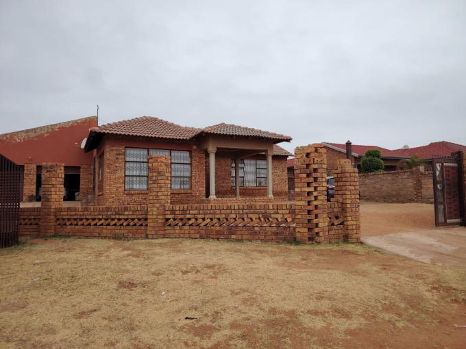 3 Bedroom House for Sale For Sale in KwaMhlanga - MR653091