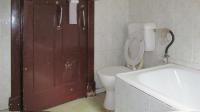 Bathroom 1 - 5 square meters of property in Randfontein