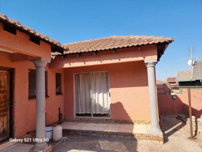 3 Bedroom House for Sale For Sale in Tlhabane West - MR653225