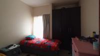 Bed Room 1 - 11 square meters of property in Pretorius Park