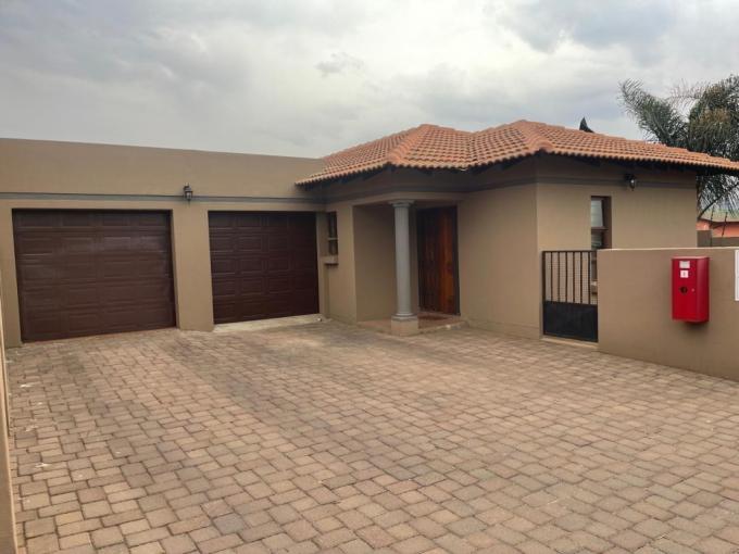 3 Bedroom Simplex for Sale For Sale in Heidelberg - GP - MR653282