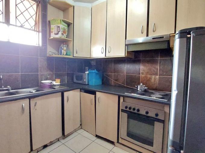 2 Bedroom Apartment for Sale For Sale in Umbilo  - MR653297