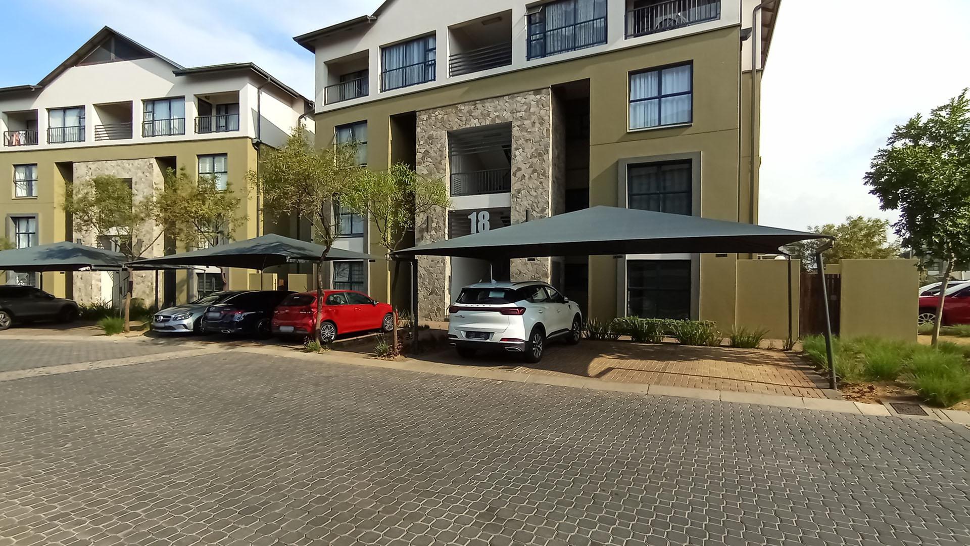 Front View of property in Jukskei View