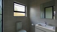 Main Bathroom - 5 square meters of property in Jukskei View