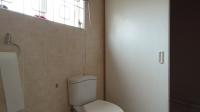 Guest Toilet - 3 square meters of property in Lyndhurst