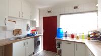 Kitchen - 16 square meters of property in Lyndhurst