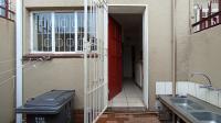 Spaces - 42 square meters of property in Lyndhurst