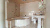 Main Bathroom - 6 square meters of property in Theresapark