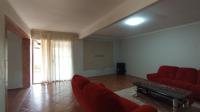 Lounges - 35 square meters of property in Theresapark