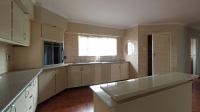 Kitchen - 29 square meters of property in Theresapark