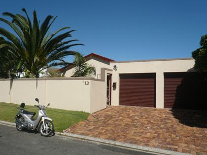 3 Bedroom House for Sale For Sale in Melkbosstrand - Home Sell - MR65346